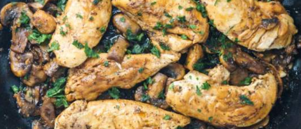 Balsamic Chicken with Mushrooms and Thyme